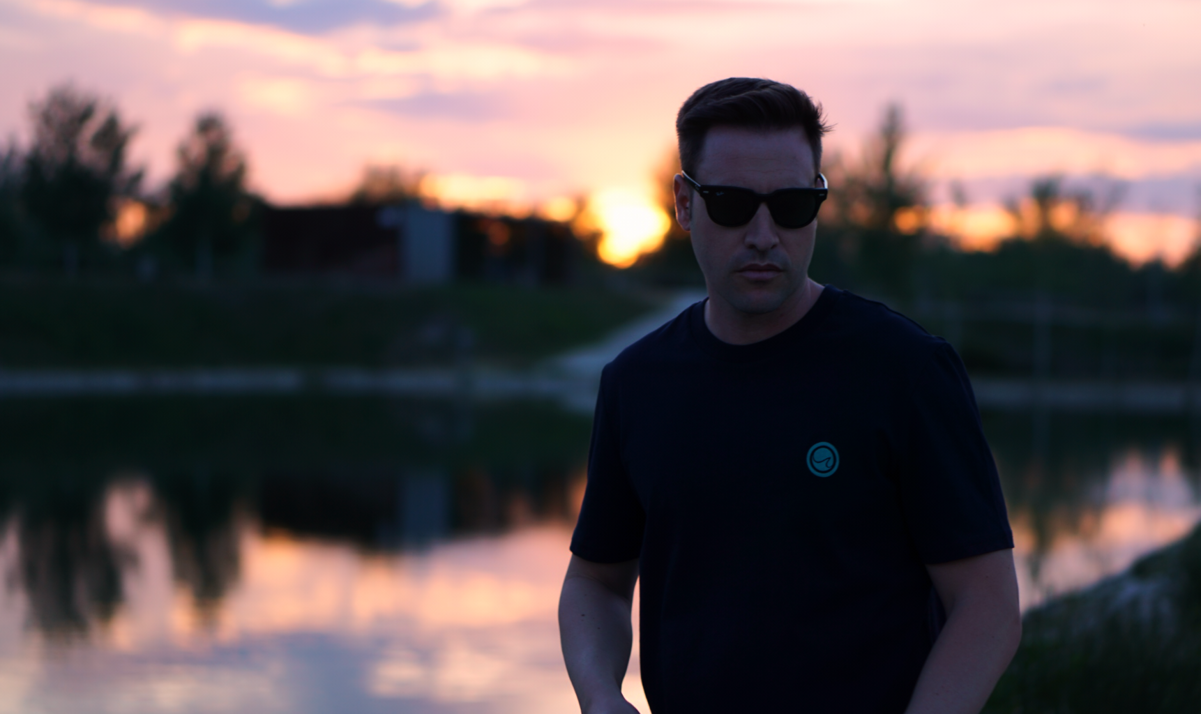 the Wave - Navy